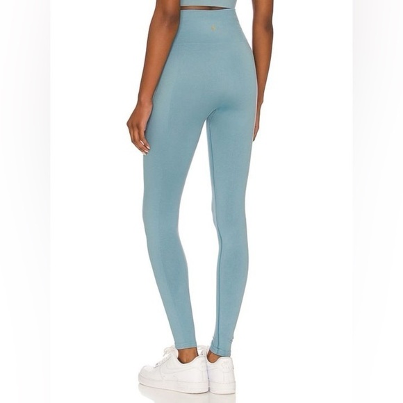 NWT Spiritual Gangster Icon High Waisted Legging size Med/Lg Lake Como - Picture 3 of 8